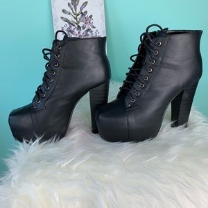 Herstyle black platform booties